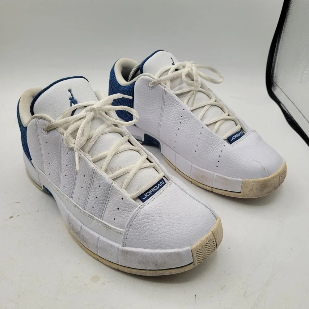 Nike Jordan Basketball Shoes- 2010 - White Leather - 395468-109 - Men's Size: 10